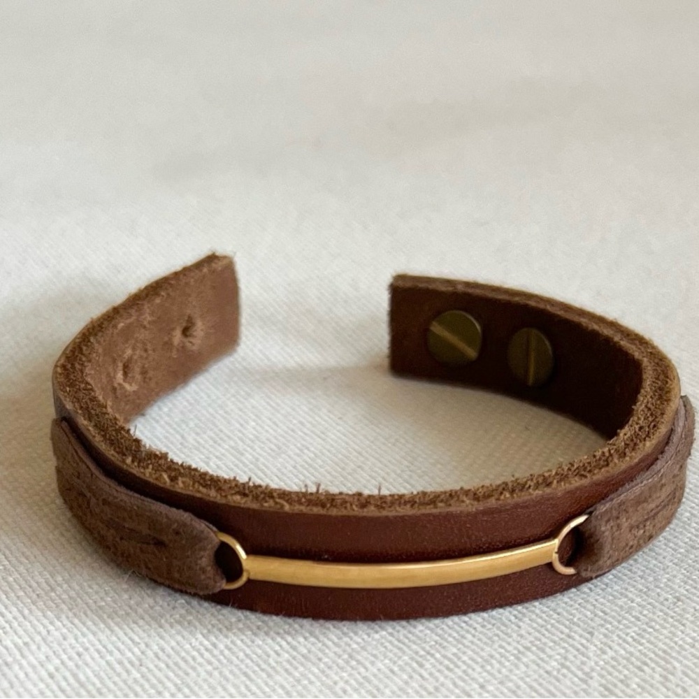 Men's Brown Leather Bracelet with Gold Accent Bar
